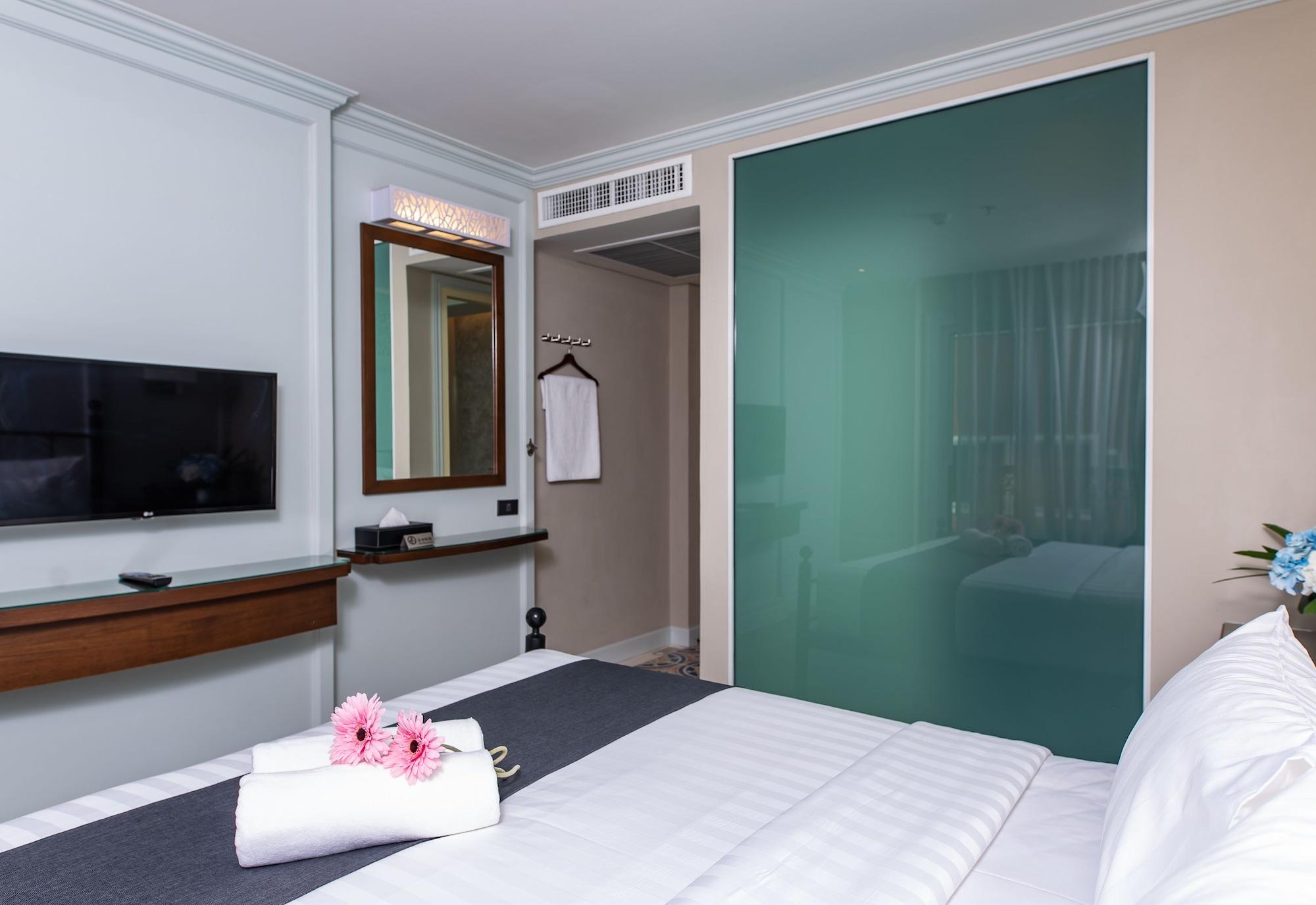 Dang Derm In The Park Khaosan Hotel Banguecoque Exterior foto