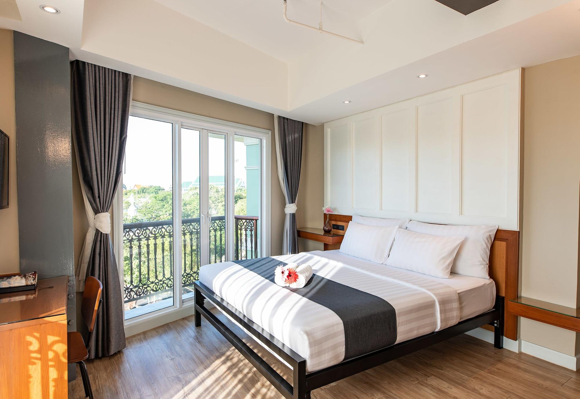 Dang Derm In The Park Khaosan Hotel Banguecoque Exterior foto
