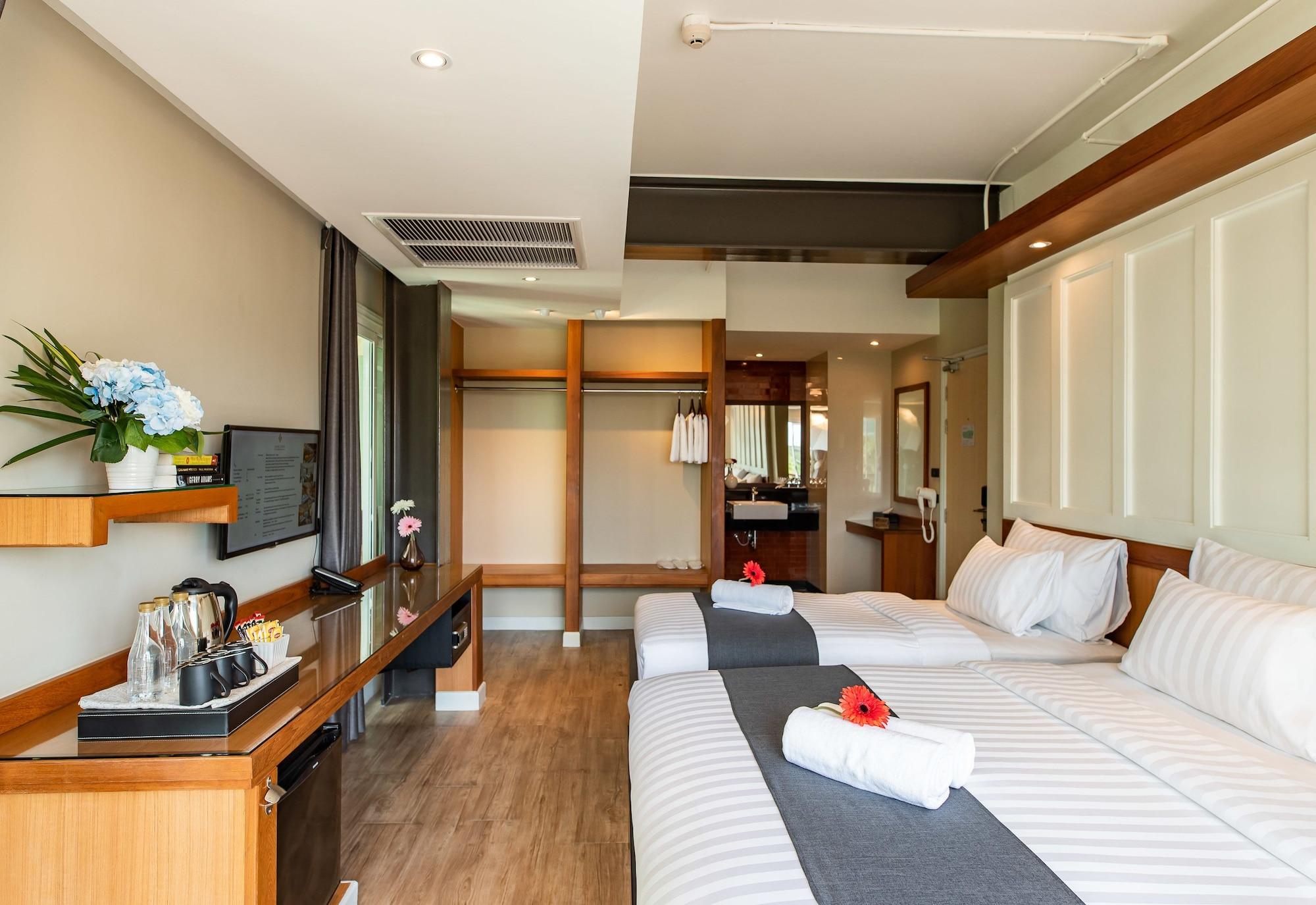 Dang Derm In The Park Khaosan Hotel Banguecoque Exterior foto