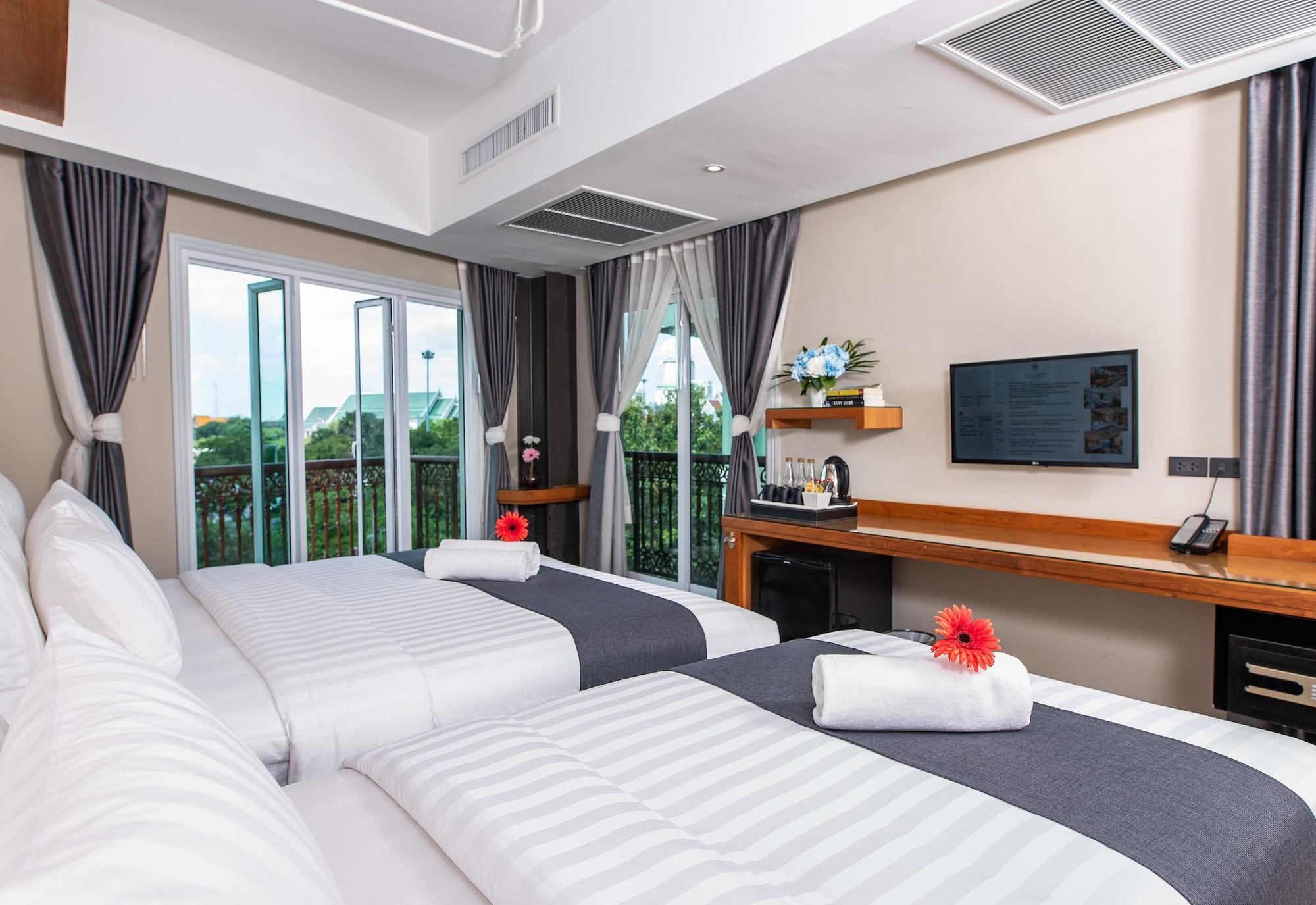 Dang Derm In The Park Khaosan Hotel Banguecoque Exterior foto