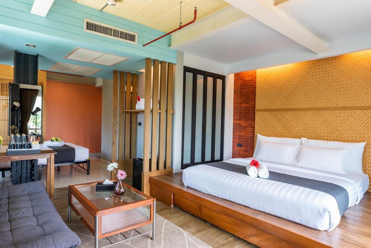 Dang Derm In The Park Khaosan Hotel Banguecoque Exterior foto